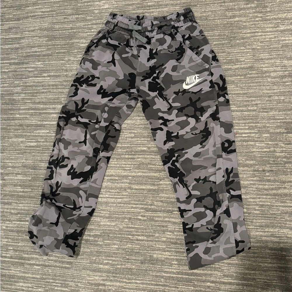 Nike Camo Boys Pants